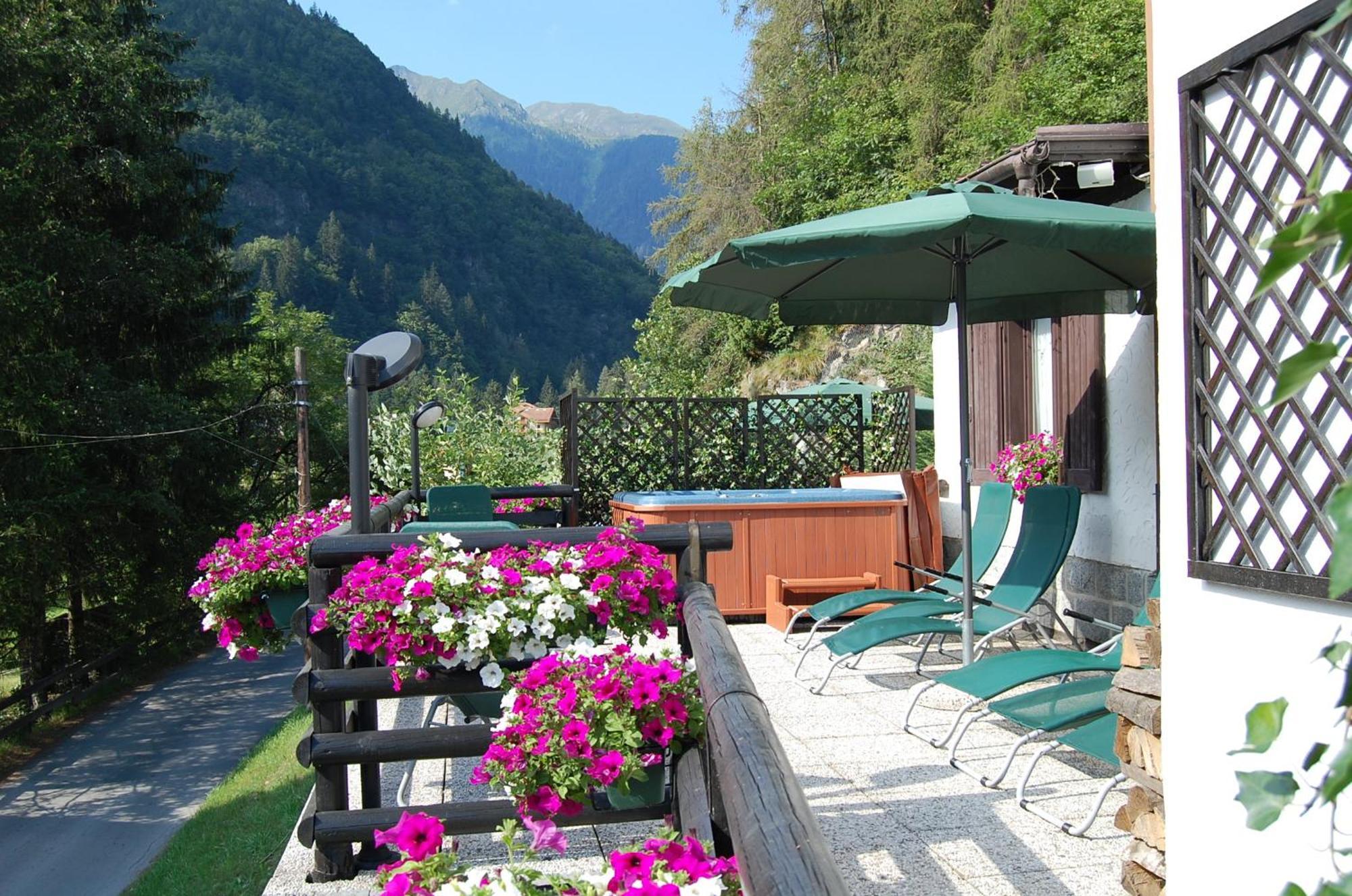 Chalet Fiocco Di Neve Pinzolo Exterior photo