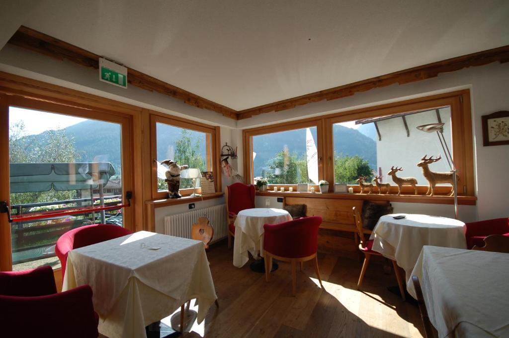 Chalet Fiocco Di Neve Pinzolo Exterior photo